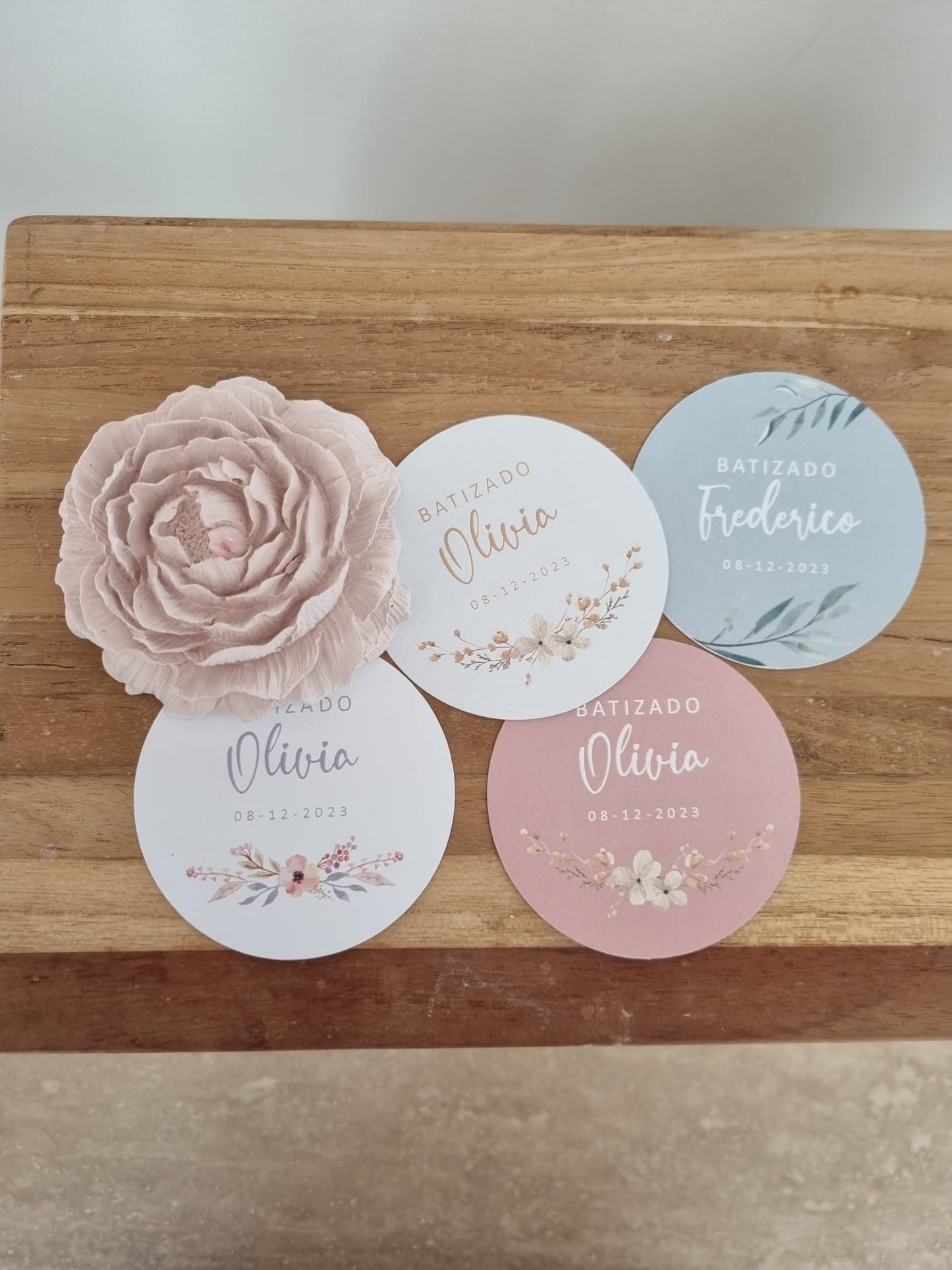 Scented plaster flower souvenir 