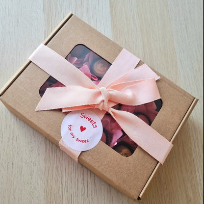 Box of brigadeiros in bloom