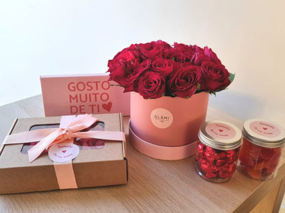 Box of brigadeiros in bloom