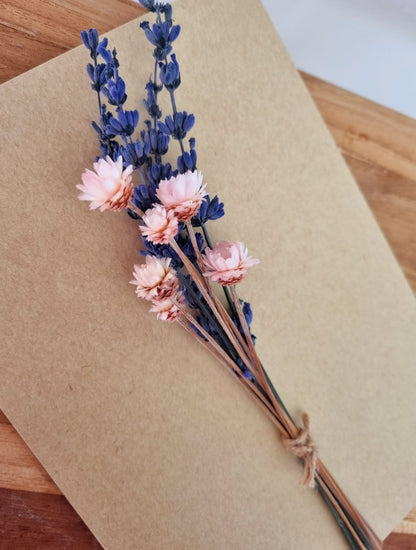 Postcard of preserved flowers - Lavanda Flower